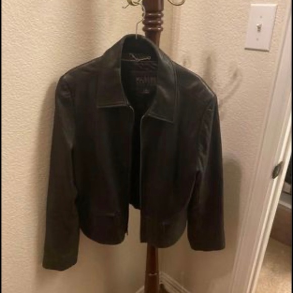 Women’s leather jacket - Picture 2 of 2